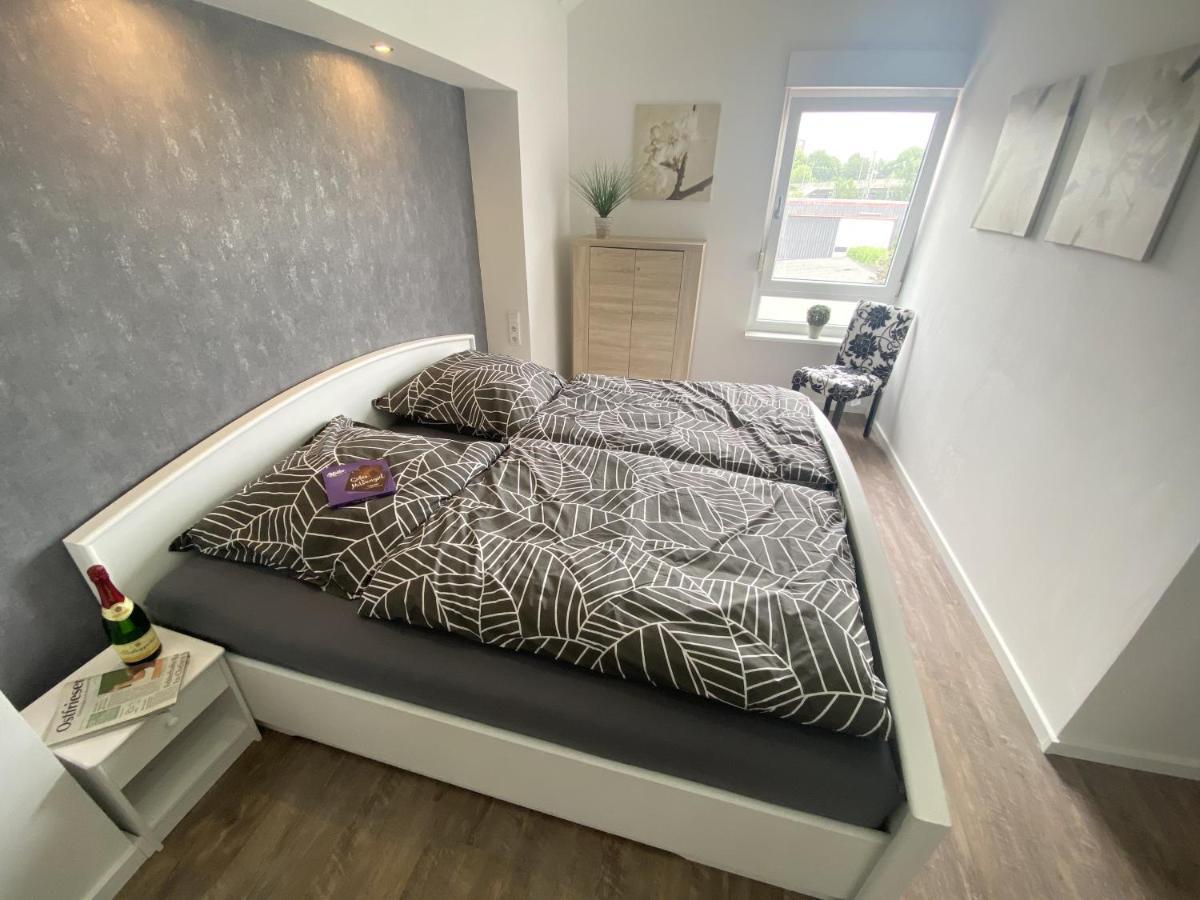 Ferienwohnung Ankerplatz Эмден Экстерьер фото
