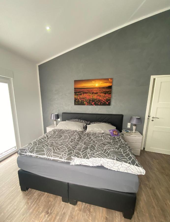 Ferienwohnung Ankerplatz Эмден Экстерьер фото